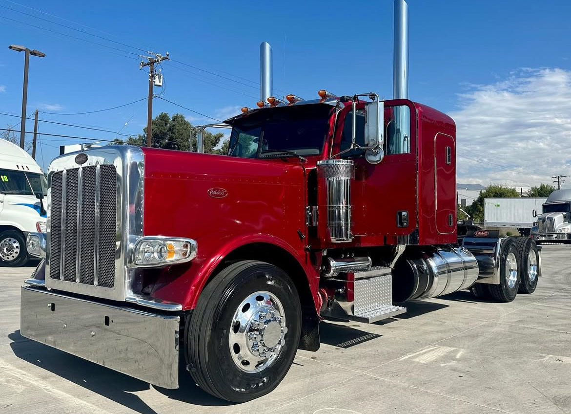 PETERBILT 389